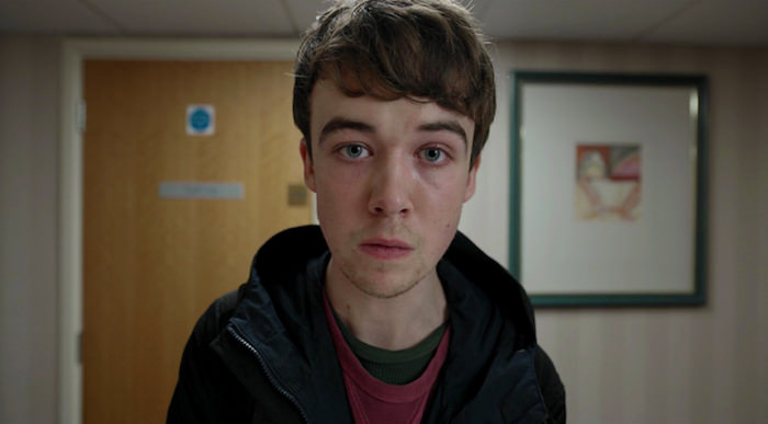 Shut Up and Dance -Black Mirror: Kenny instala um removedor de malware em seu laptop. Usando o primeiro link de pesquisa, para um site chamado "Shrive", ele consegue remover o vírus. No entanto, um hacker oculto ganha acesso à webcam do laptop e grava Kenny se masturbando na frente do mesmo. O hacker envia um e-mail para Kenny dizendo-lhe para fornecer seu número de telefone, ou o vídeo dele se masturbando seria liberado para todos na sua lista de contatos. Kenny aceita e envia seu número.