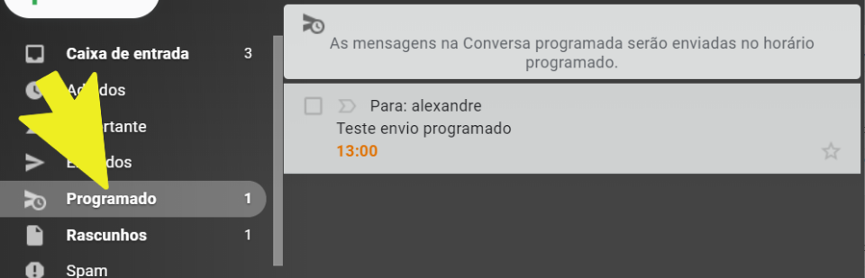 Captura de tela do menu lateral do Gmail com uma seta amarela destacando a pasta "Programados", onde ficam armazenados os e-mails agendados.