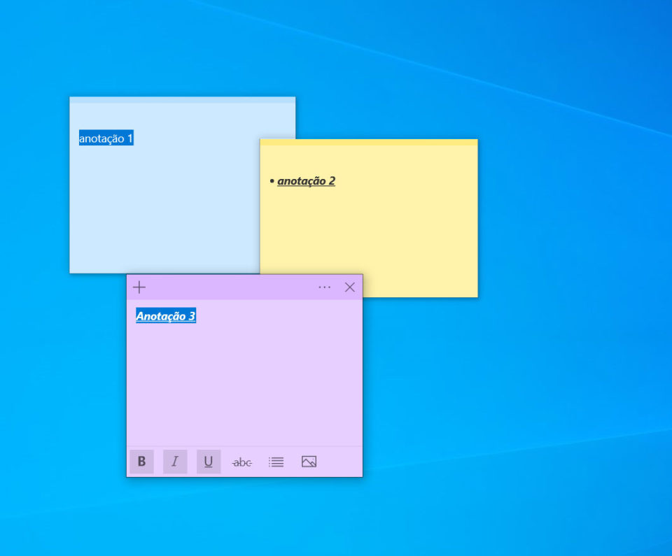 Captura de tela da área de trabalho do Windows exibindo três Notas Autoadesivas (Sticky Notes) coloridas em azul, amarelo e roxo.