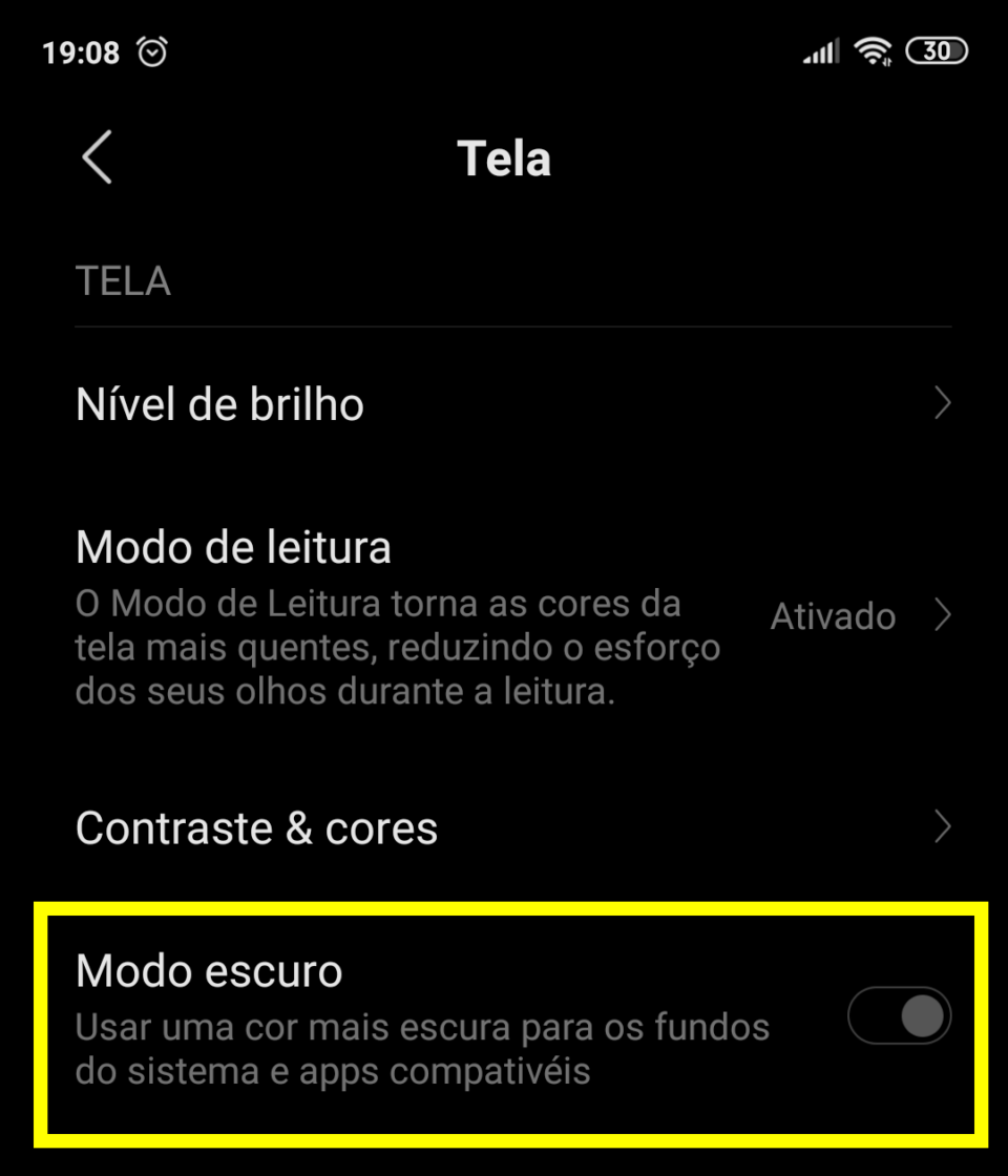 Vá em Configurar e na opção Tela ative o Modo escuro