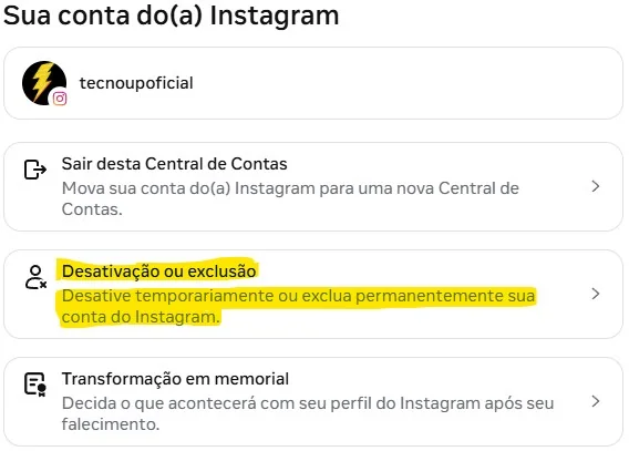 Captura de tela da Central de Contas da Meta com a opção "Desativação ou exclusão" destacada em amarelo.